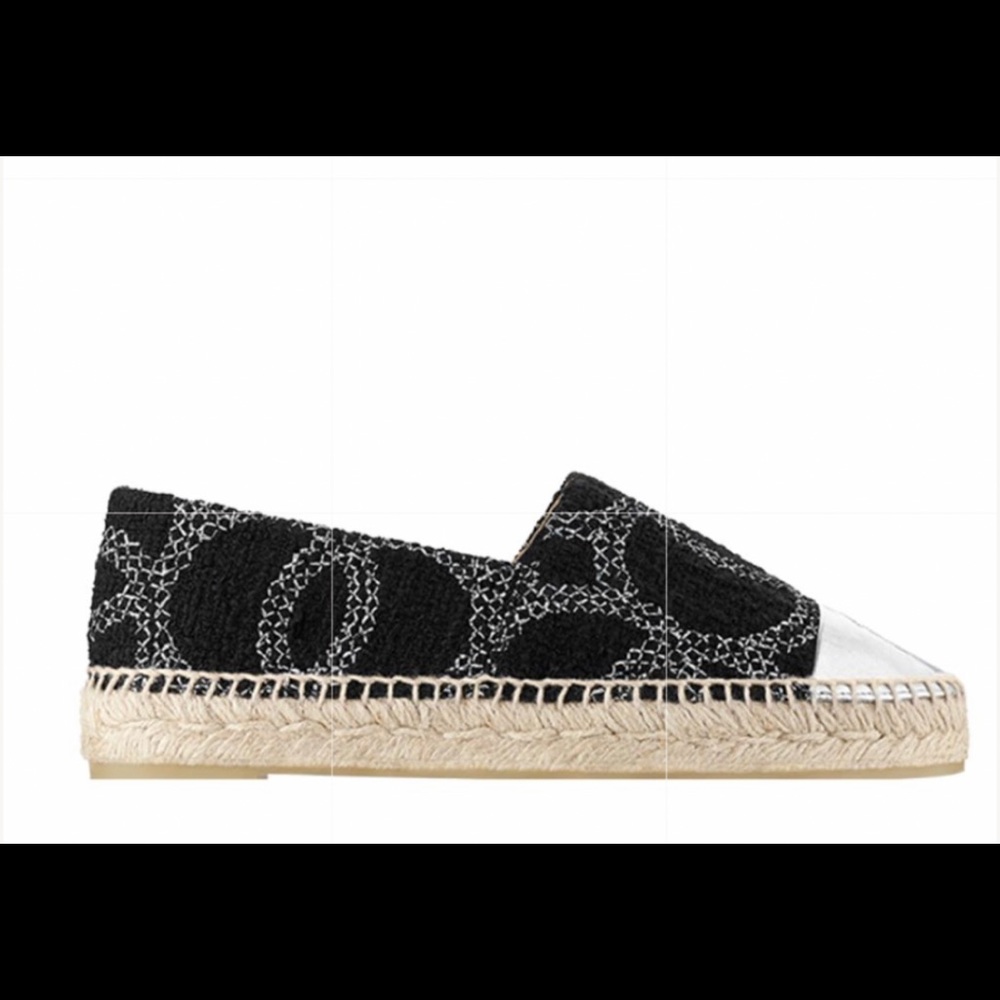 Chanel Black/Silver Tweed & Lambskin Leather CC Cap Toe Espadrilles Chic Classic - Picture 1 of 13